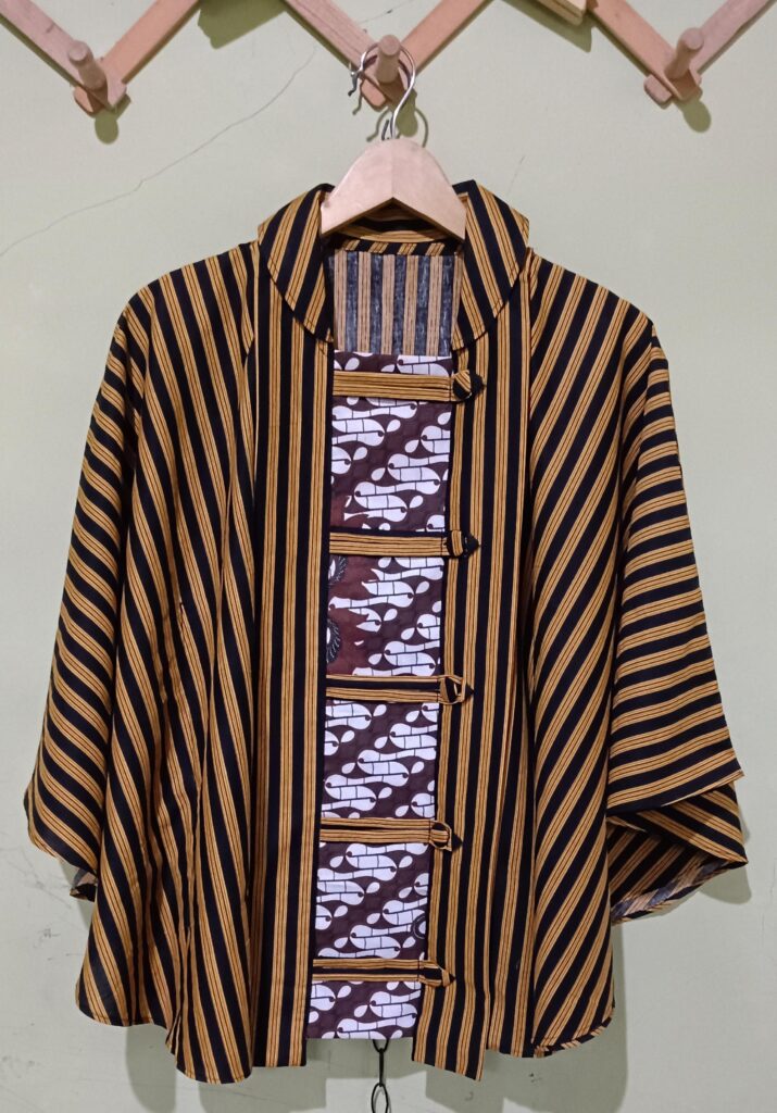 atasan-715x1024 Jahit Baju Semakin Mudah di DKA Project