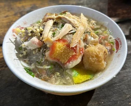 Soto-Pak-Min3 Soto Ayam Kampung Pak Min Gombong