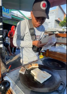 ketan-bakar Ketan Bakar Priangan “Mas Sandi”, Hadirkan Cita Rasa Tasik di Pagi Hari Kebumen